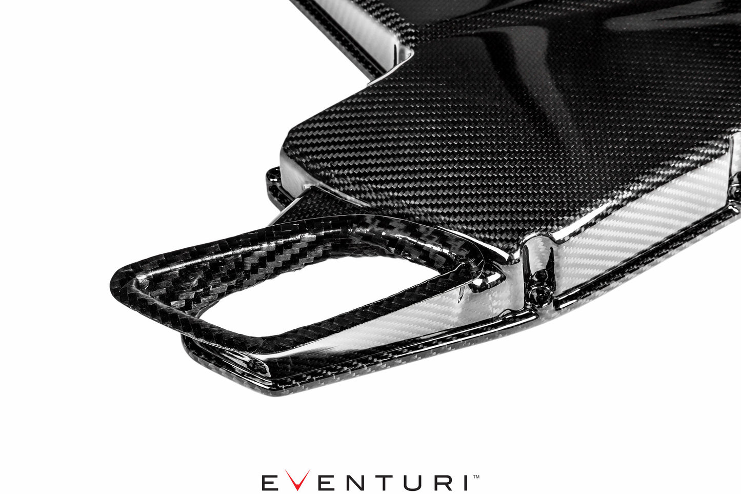 BMW E9X M3 - Carbon Airbox Lid