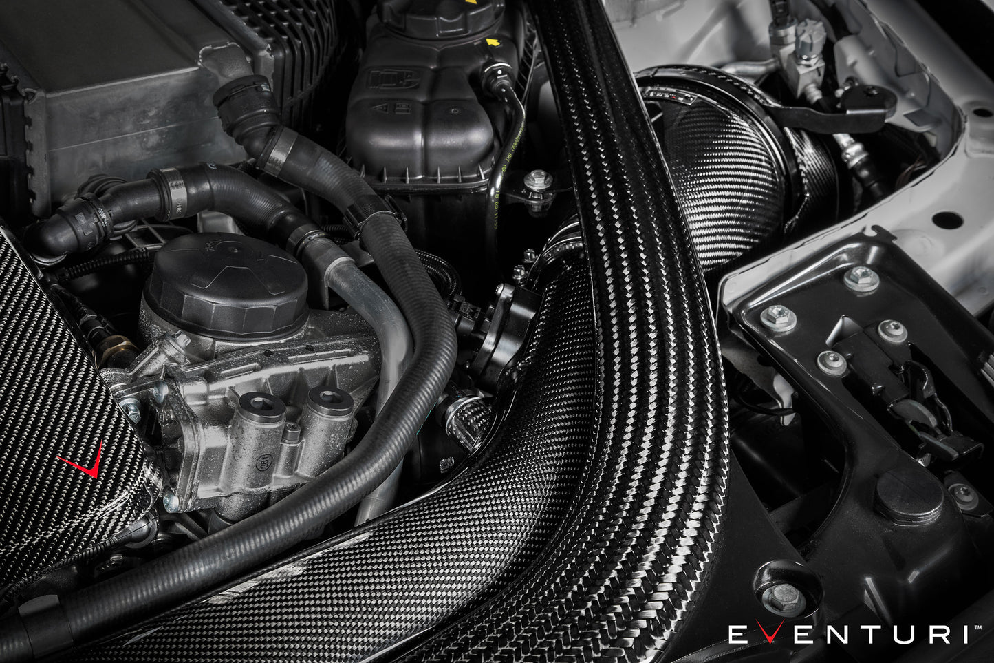 BMW F87 M2C - Black Carbon intake