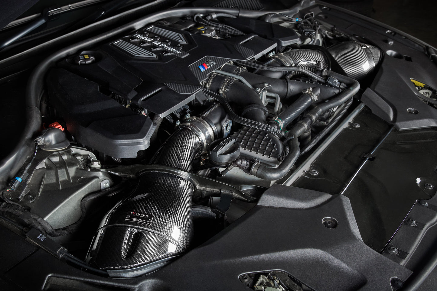 BMW F9X M5 / M8 - Shroud set for upgrading V1 intake