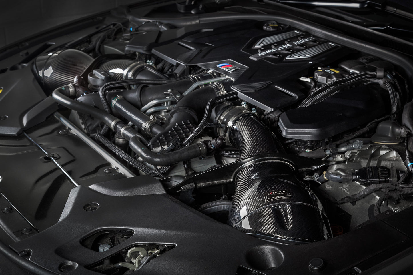 BMW F9X M5 / M8 - Shroud set for upgrading V1 intake