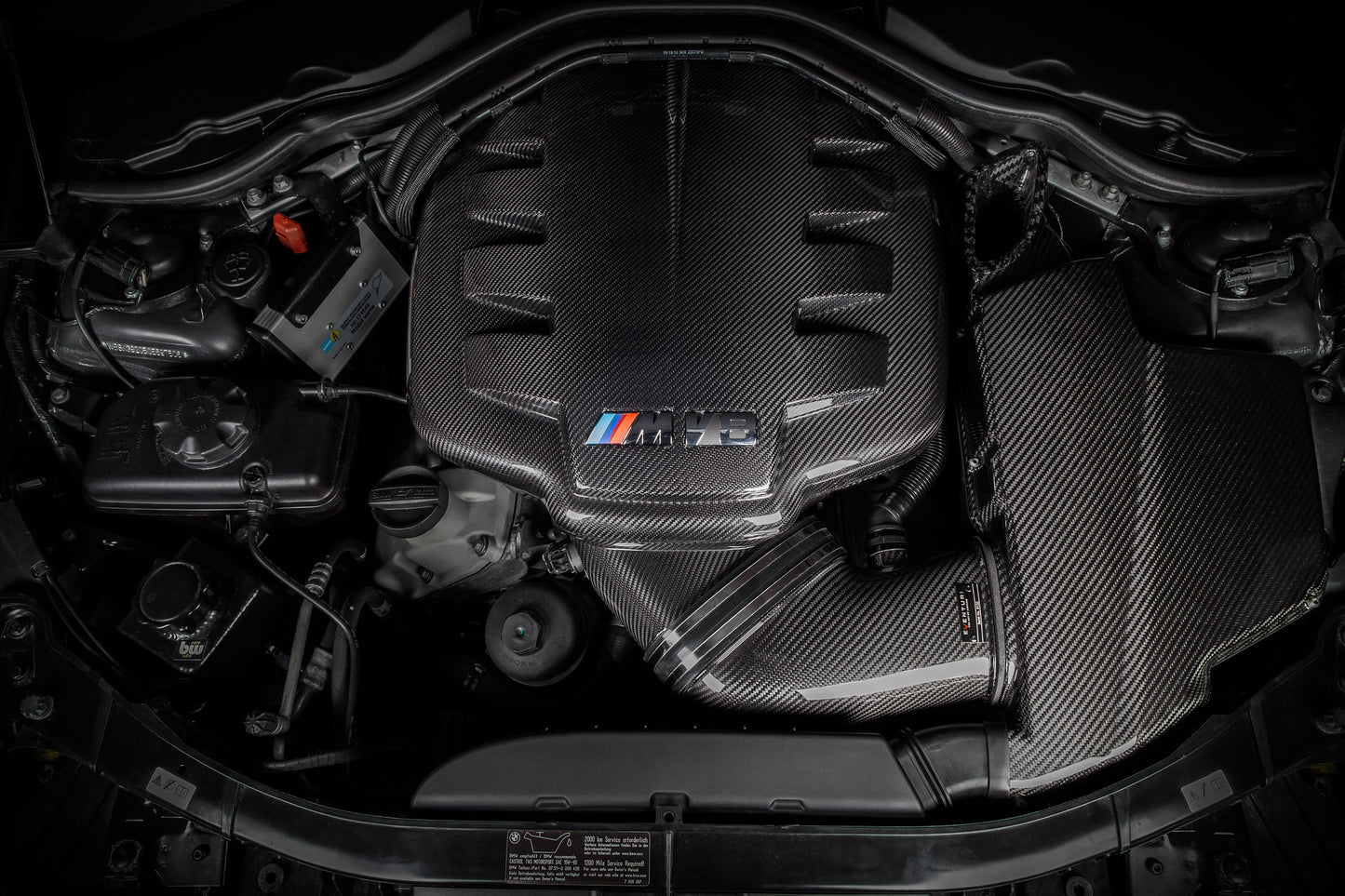 BMW E9X M3 - Carbon Inlet Plenum