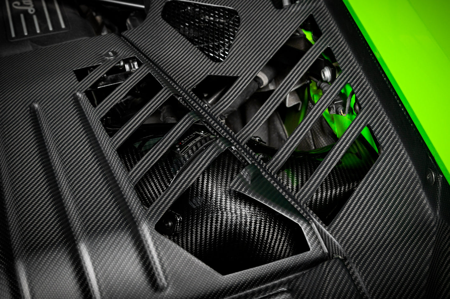 LAMBORGHINI Huracan - Carbon Engine Cover Set Matte Finish