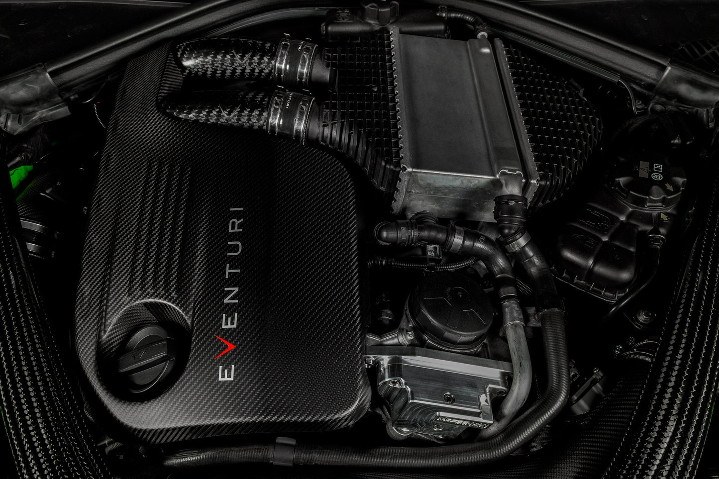 BMW F8X M3 / M4 - Black Carbon  Engine Cover