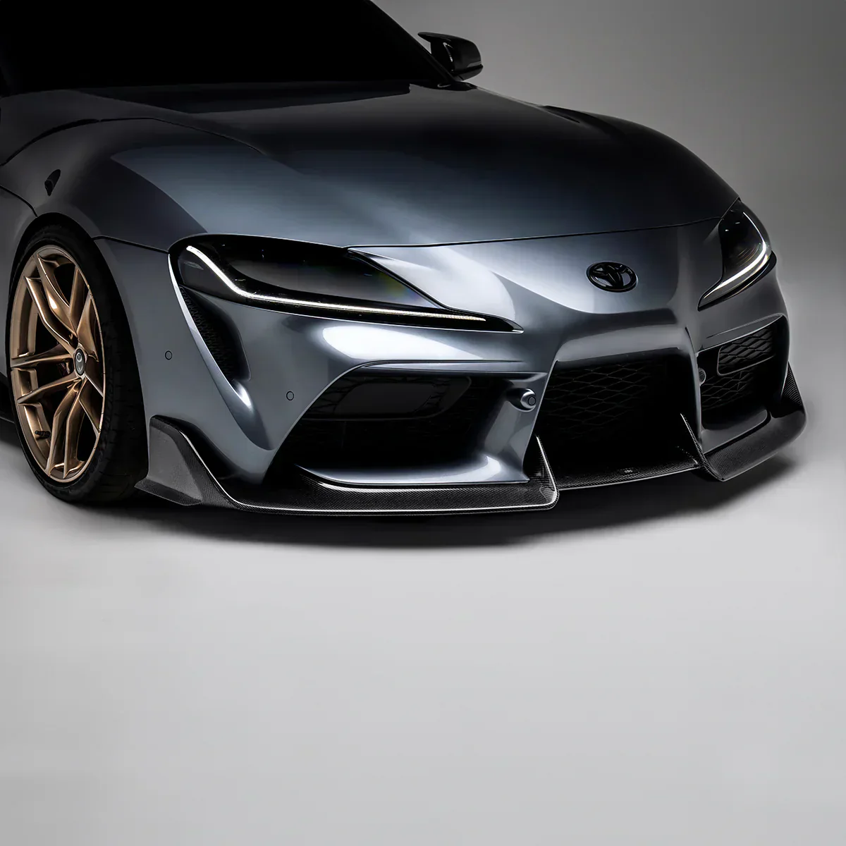 カーボンファイバー フロントリップ（純正バンパー用） / TOYOTA GR SUPRA