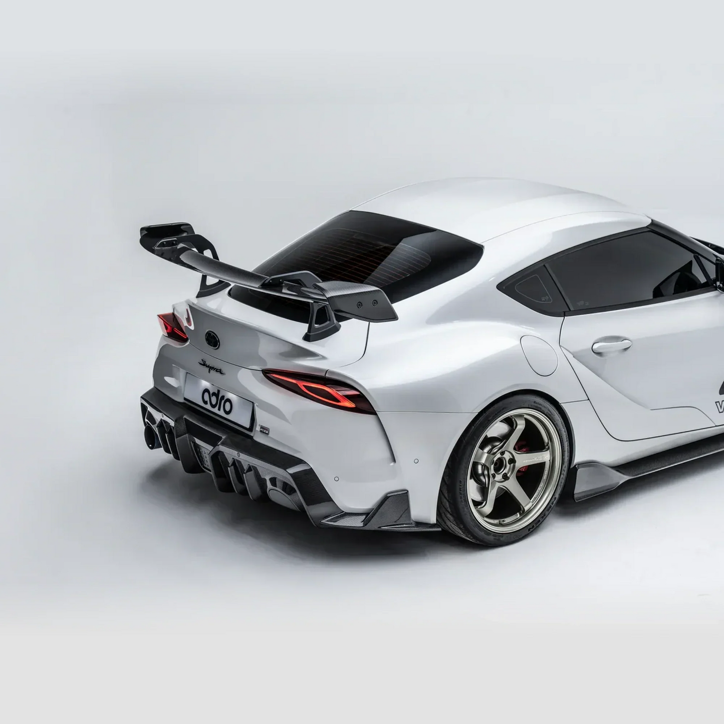 カーボンファイバー リアディフューザー  / TOYOTA GR SUPRA